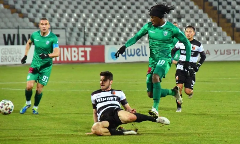 Две дузпи и равенство между Локомотив Пд и Берое - Tribune.bg