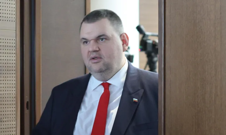 Пеевски: Изборът на регулатори е мъртвороден, цените на храните са по-важни - Tribune.bg