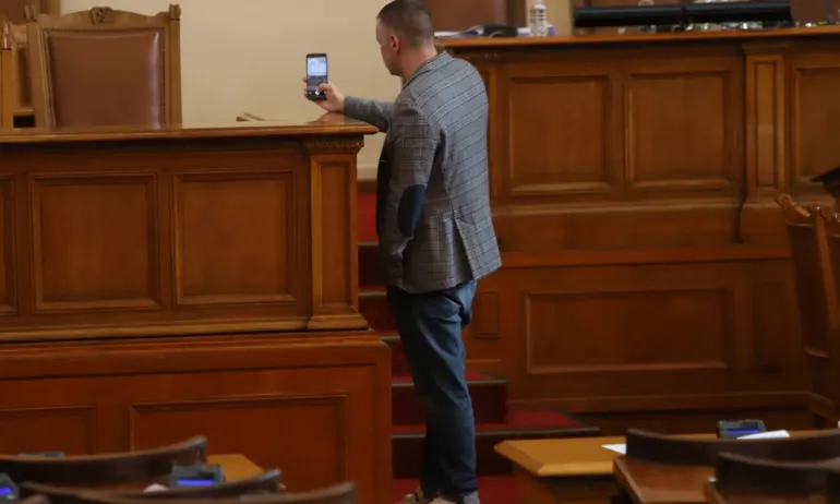 Хазарта за 8 месеца разбрал как децата от домовете да не стават проститутки, крадци или убийци - Tribune.bg