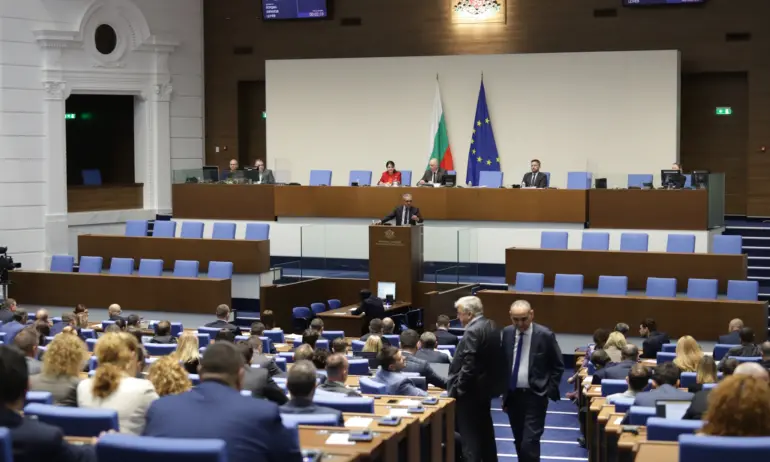 Даваме на Украйна неизправни зенитно-ракетни комплекси - Tribune.bg