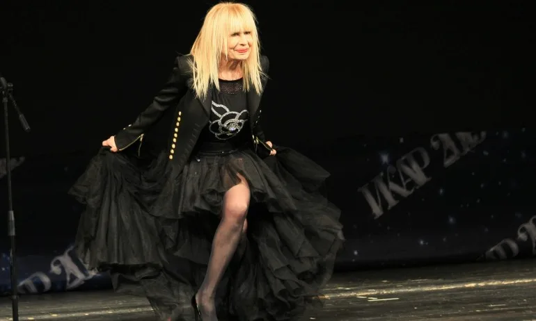 Лили Иванова към медиците: Вие сте гордост за нацията! - Tribune.bg