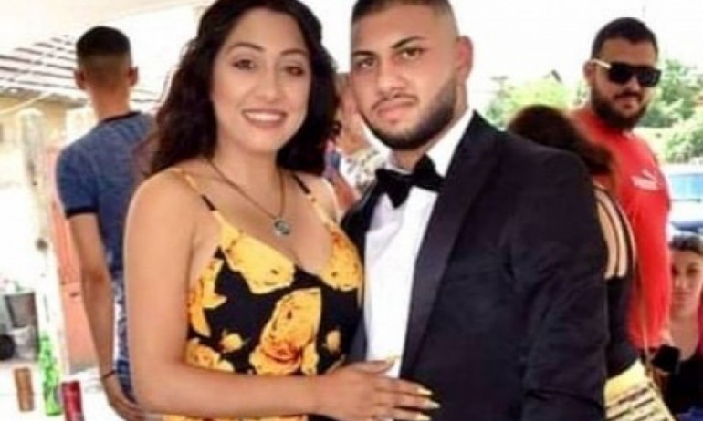 Роксана – женена на 12, майка на 16: Мили момичета, съветвам ви да не го правите - Tribune.bg