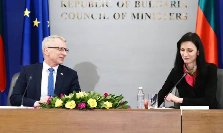 Равносметката: Кабинетът Денков отчете постижения и ги подкрепи с предварително подготвен клип - Tribune.bg