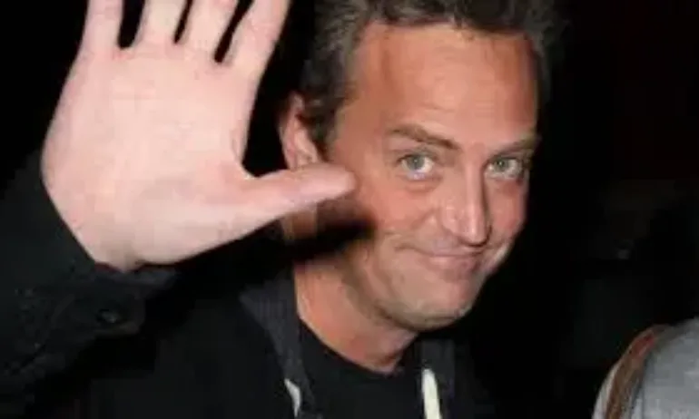 30 месеца затвор за лекаря, доставял кетамин на Матю Пери - Tribune.bg