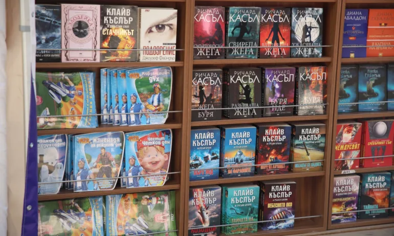 Тренд: Мнозинството българи предпочитат да четат книги в хартиен формат - Tribune.bg