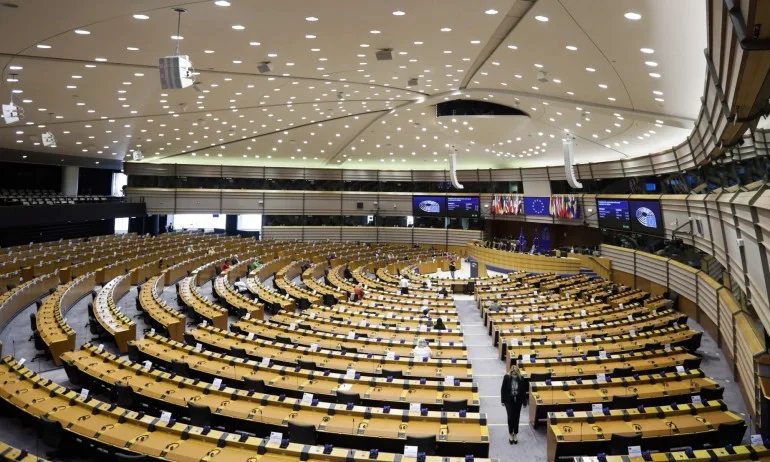 Евродепутатите обсъждат резултатите от извънредното заседание на Европейския съвет - Tribune.bg