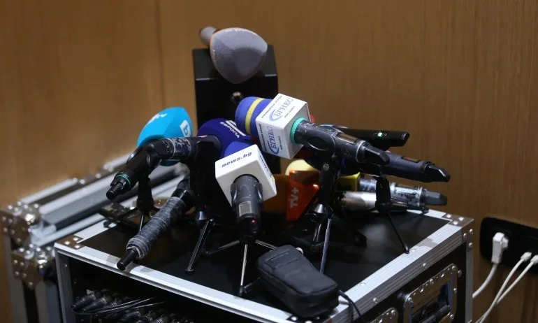 СЕМ: БНР и БНТ спазват плурализъм на гледните точки относно протестите - Tribune.bg