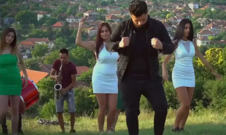 Моя любов, моя България КЮЧЕК предизвика скандал (ВИДЕО) - Tribune.bg