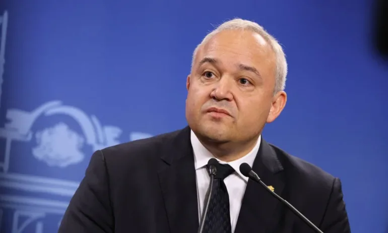 Доста години съм до президента Радев в стремежа му да