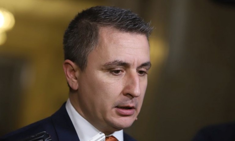Николов обяви: 40% по-скъп газ, ако не купува от Русия, но няма паника - Tribune.bg