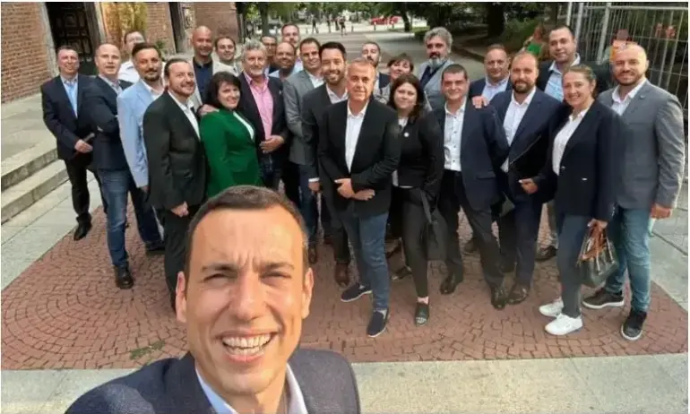 Равнопоставеност на половете: 4 жени и 22 мъже в кандидат-кметкия екип на ПП, ДБ и Спаси София - Tribune.bg