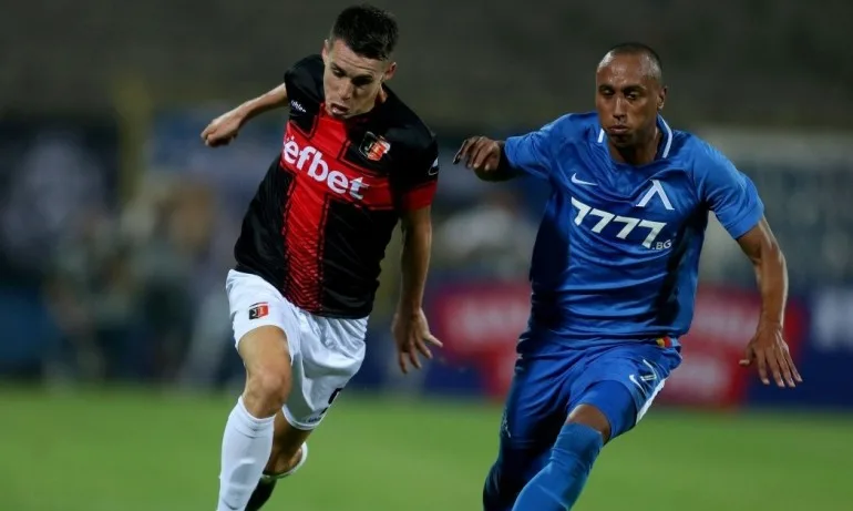 Левски договори продажбата на Паулиньо - Tribune.bg