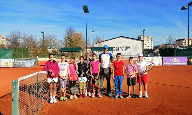 Александър Митев и Валерия Гърневска – първи на Регионално до 12 г. във Велико Търново (квалификация за Държавното първенство, Северен регион) - Tribune.bg