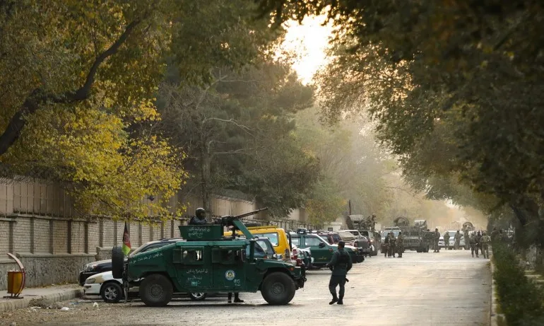 19 убити и над 20 ранени след нападението срещу университета в Кабул - Tribune.bg