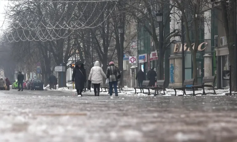 Заради зимната обстановка: Неучебен ден в четири общини в Русенско - Tribune.bg