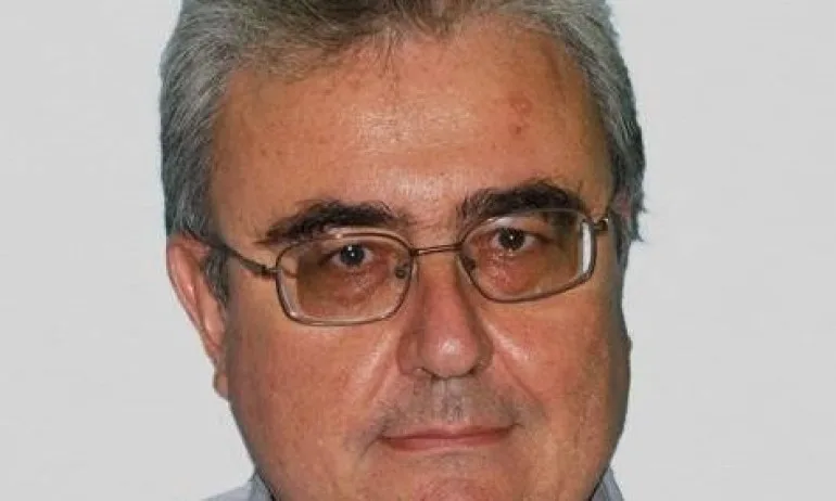 Огнян Минчев: Радев си позволява да бъде клакьор на Москва в позицията на български президент - Tribune.bg