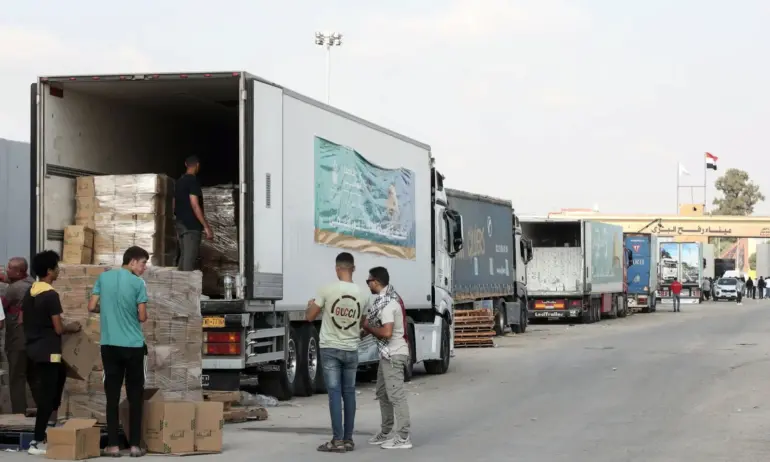 Четвърти конвой с помощи пристигна в ивицата Газа - Tribune.bg