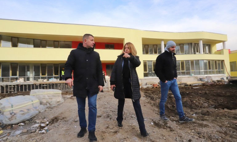 Фандъкова: Строят се 13 детски градини в София, забавяне има в Лозенец и Красно село - Tribune.bg