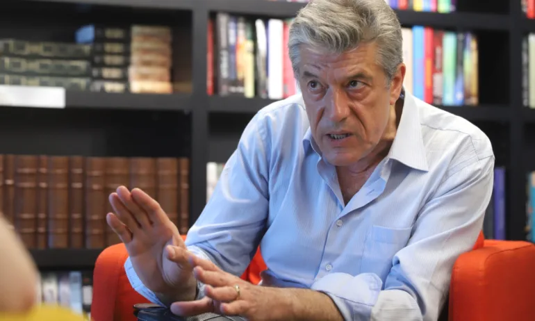 Доц. Гълъбов: Василев е уникален, успя да обърне на 180 градуса утвърдената бюджетна процедура в България - Tribune.bg