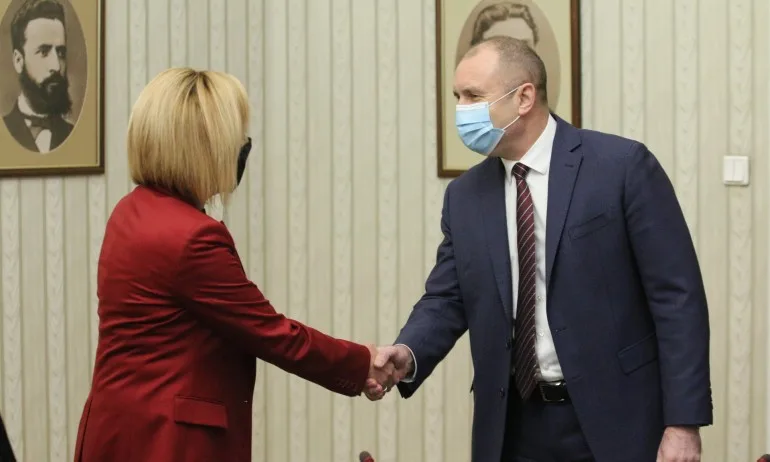 Манолова и Трио-то при Радев, чакат саботаж на изборите - Tribune.bg