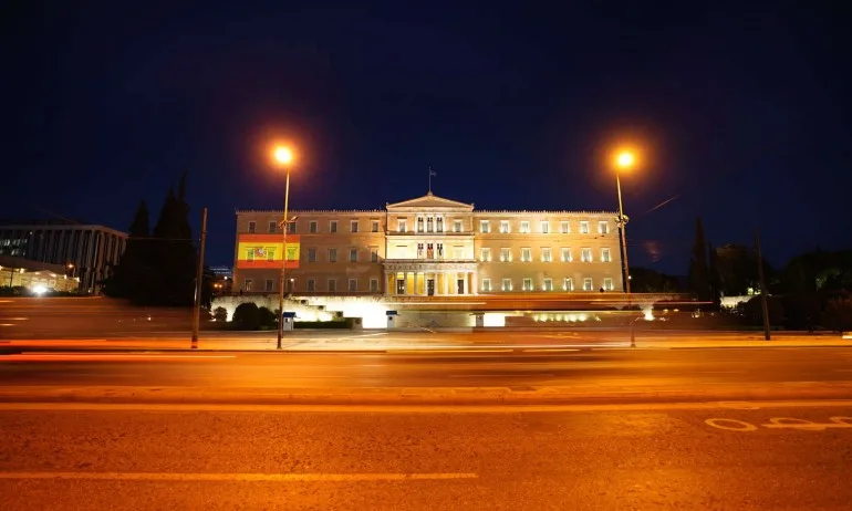 Може ли Гърция да забрани колите на Великден? - Tribune.bg