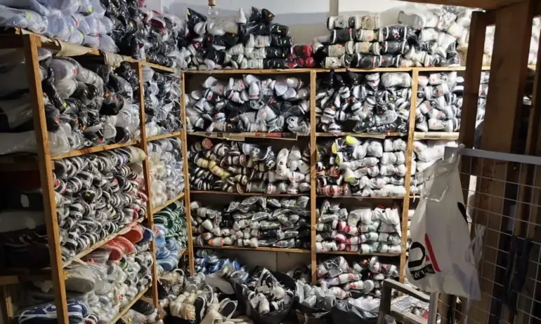 Найк, Адидас, Прада, Луи Вюитон: ГДБОП иззе безпрецедентно количество ментета - Tribune.bg