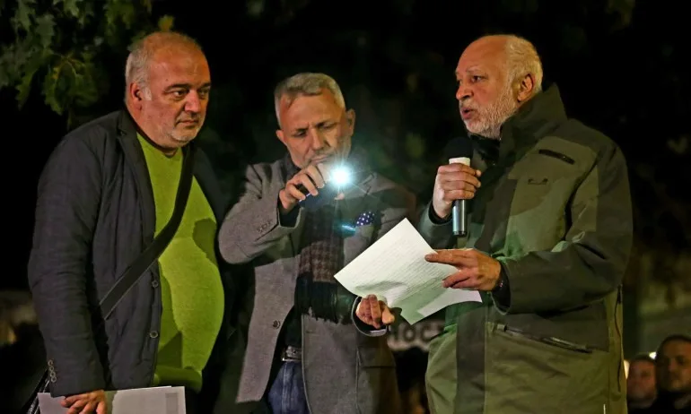 Третият от Отровното трио обясни, защо е отсвирил Радев - Tribune.bg