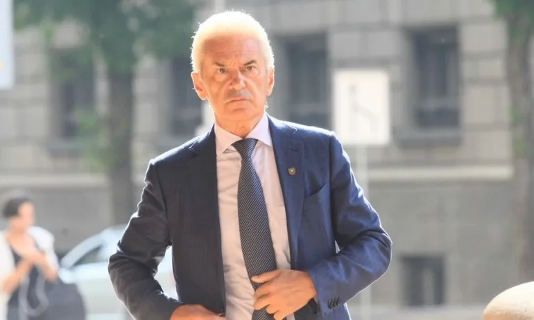 Волен Сидеров: Има неясноти около машините, ще настояваме за одит на софтуера - Tribune.bg