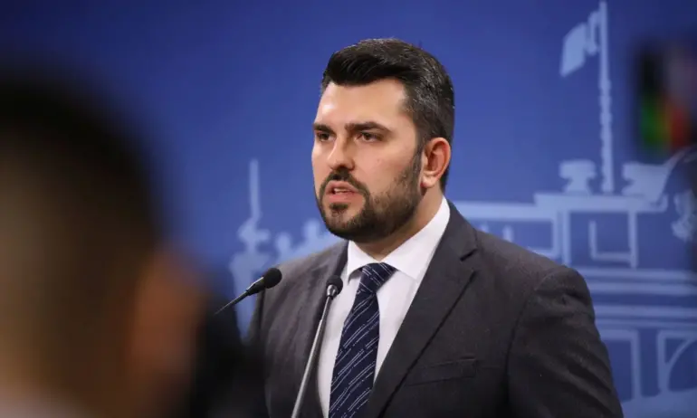 Георг Георгиев: Петков да си мери думите, граничещи с краен сексизъм, издаващ отвратително ретрограден псевдомачизъм - Tribune.bg