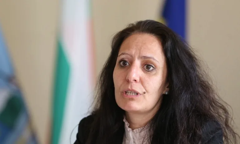 Станиславова няма да подава оставка: Няма правно валидно решение на КПКОНПИ - Tribune.bg