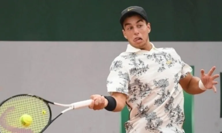 Адриан Андреев отпадна в първия кръг на турнир по тенис в САЩ - Tribune.bg