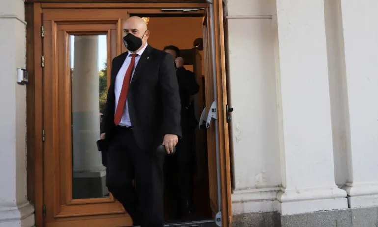 Главният прокурор Иван Гешев явно изненада неподготвени депутатите... - Tribune.bg