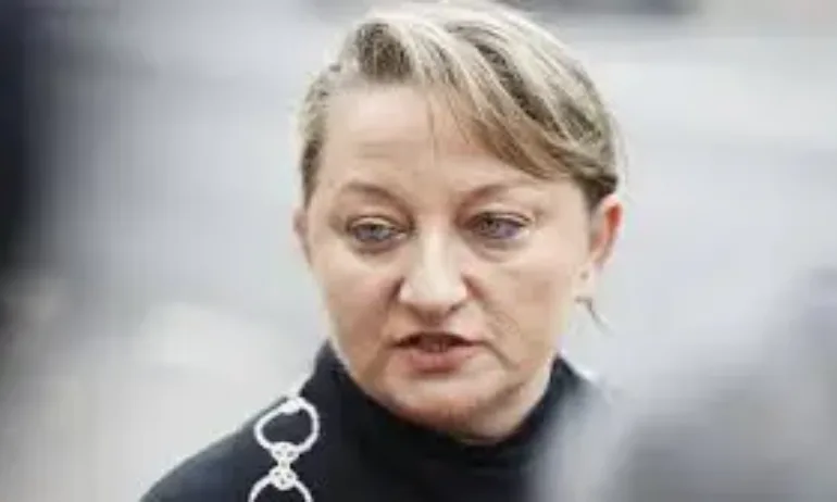 Сачева: Ще искаме коледните надбавки да се уредят със закон - Tribune.bg