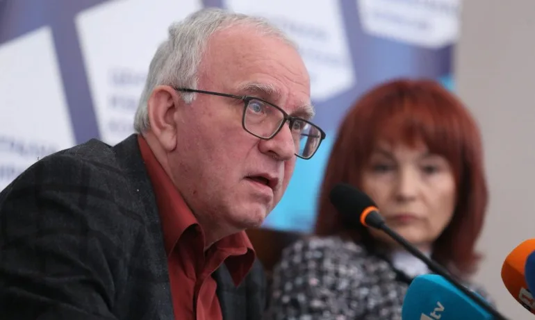 ЦИК обмисля нова поръчка за 1600 машини или повече - Tribune.bg