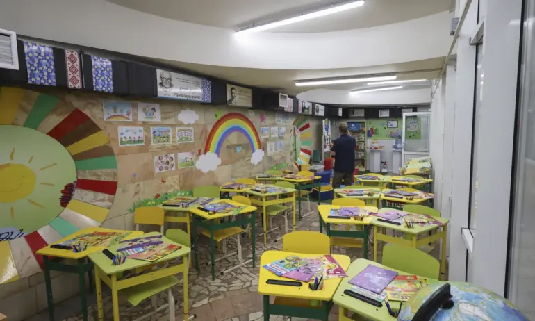 Украйна прави първото си подземно училище в Харков - Tribune.bg