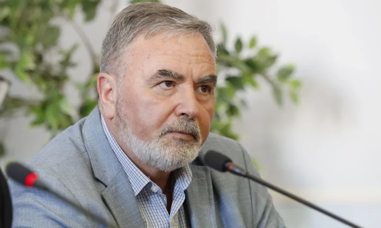 Обсъждат безплатни противогрипни ваксини за децата - Tribune.bg