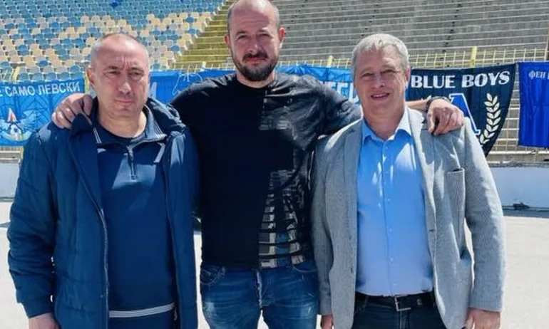 Лидер на Сектор Б се нахвърли на Илиана Раева - Tribune.bg