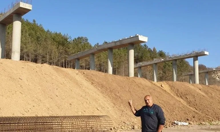 Борисов: Дори и в неделя се работи усилено по изграждането на АМ Хемус - Tribune.bg