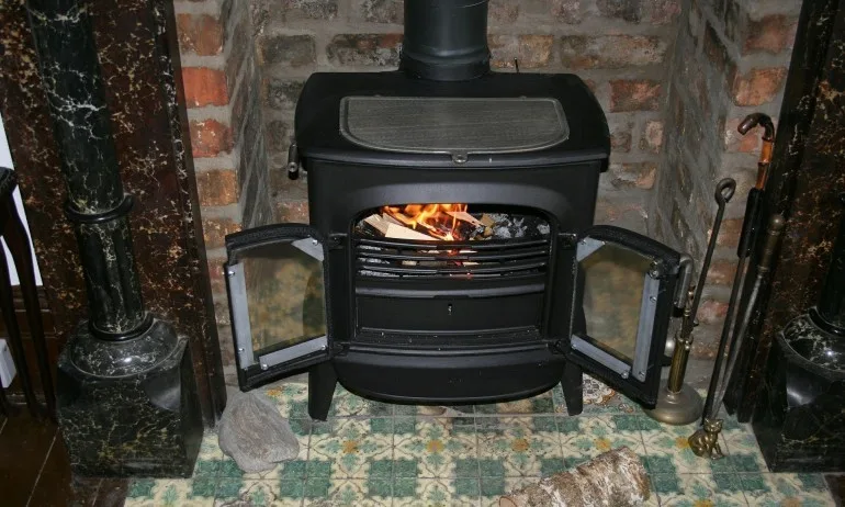 Близо 284 000 семейства са получили помощ за отопление през зимата - Tribune.bg