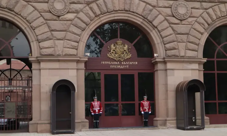 Старт на търсенето: Радев започна срещите за служебен премиер - Tribune.bg