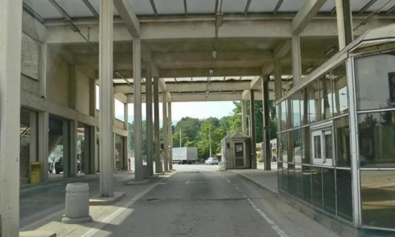 Заради снега: Спряха камионите през Илинден – Ексохи - Tribune.bg