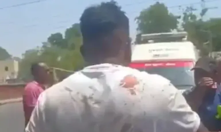 Чудо сред отломките на самолетната катастрофа: Мъж измами смъртта и на крака отиде в болница - Tribune.bg