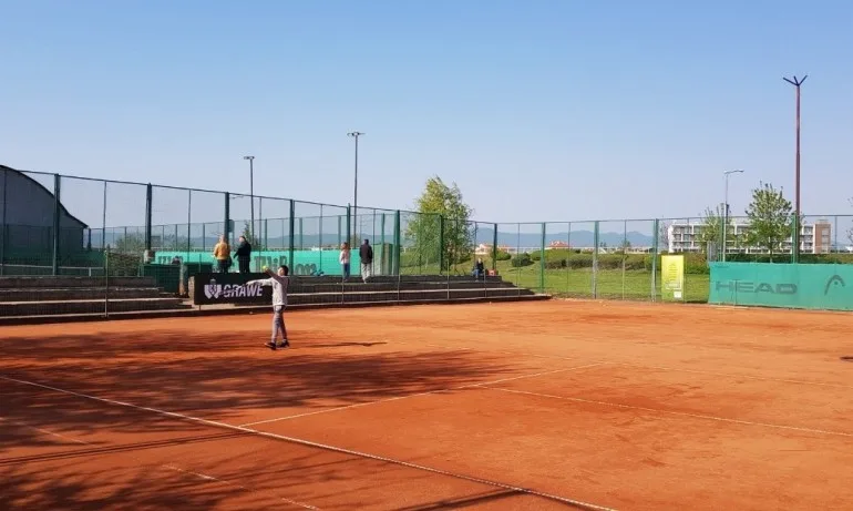 8 българчета преодоляха квалификациите на турнир от Тенис Европа в Свиленград - Tribune.bg