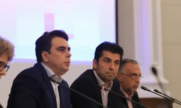 Кирил Петков: Асен Василев направи уникален бюджет, взе от тези с Майбасите, за да даде на пенсионерите - Tribune.bg