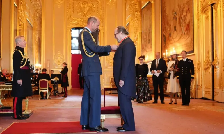 Гари Олдман е удостоен с рицарско звание от принц Уилям - Tribune.bg