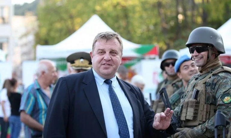 Красимир Каракачанов: Искаме да събудим интереса на младите българи за служба в армията - Tribune.bg