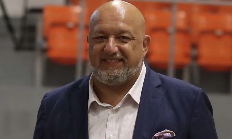 Красен Кралев утвърди противоепидемичните мерки при мачове на националния стадион - Tribune.bg