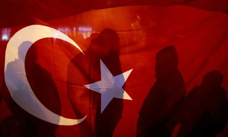 Турция арестува над 260 души по обвинение в тероризъм - Tribune.bg