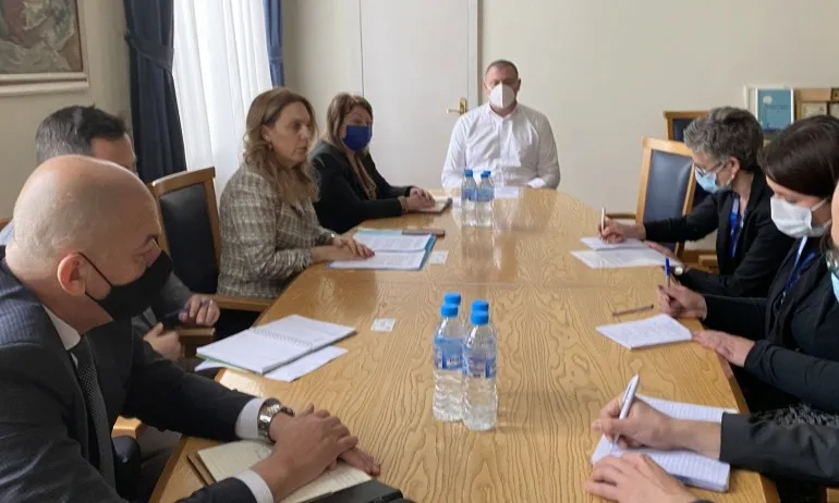 Марияна Николова проведе среща с представители на Организацията за сигурност и сътрудничество в Европа - Tribune.bg