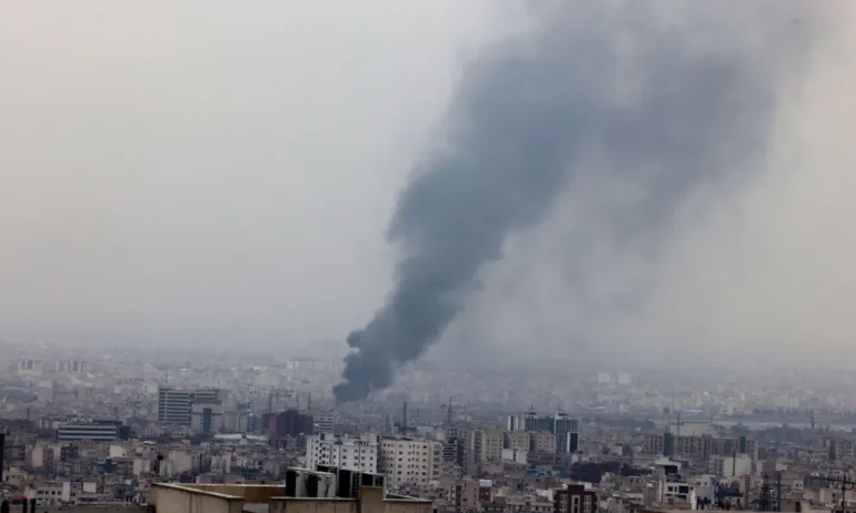 Конфликтът в Близкия изток: Нова размяна на удари, САЩ унищожиха 16 ирански кораба - Tribune.bg